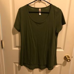 Lularoe Classic T-shirt, NWOT, Size M
